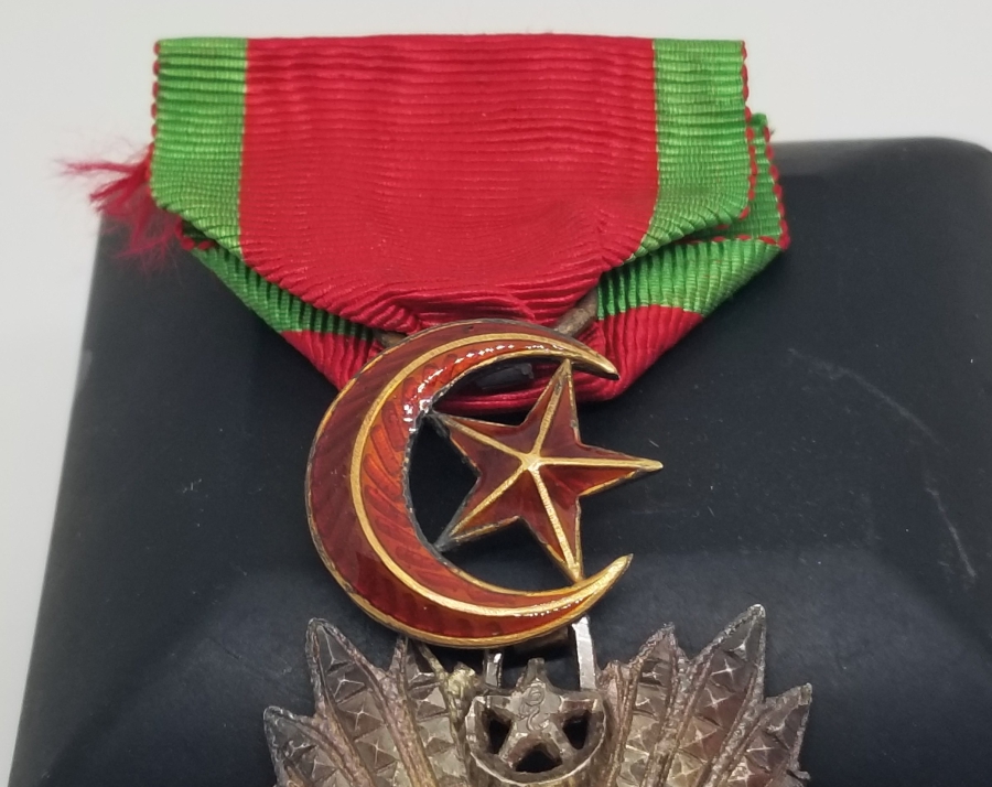 ORJİNAL ASKISI İLE 5. DERECE MECİDİ NİŞANI