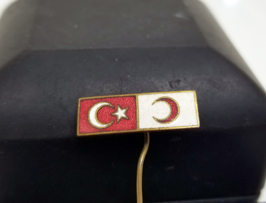 CUMHURİYET BAŞLARI NADİR HİLAL-İ AHMER MİNELİ ROZET