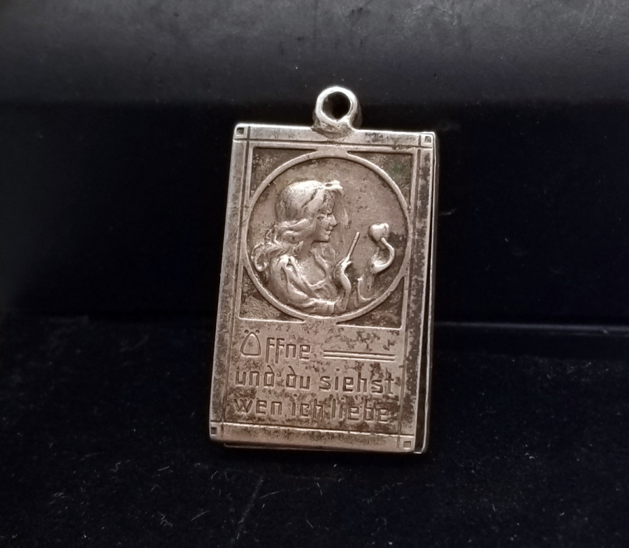 ANTİKA GÜMÜŞ ALMAN KOLYE FOTOĞRAFLIK