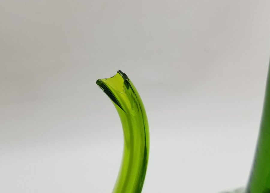 ÇEŞMİ BÜLBÜL FORMDA KOPARMA İŞÇİLİKLİ ANTİKA SÜRAHİ