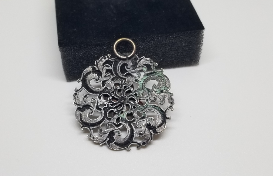 KABARTMA İŞÇİLİKLİ EL YAPIMI ANTİKA AVRUPA KOLYE