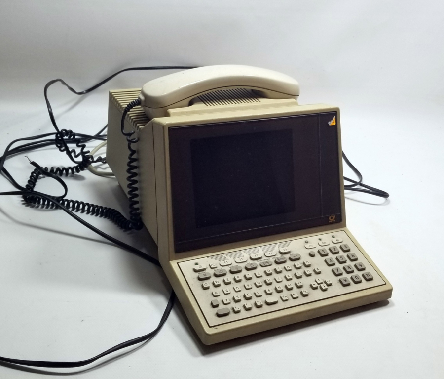 ANTİKA TELEFONLU FAKS MAKİNASI