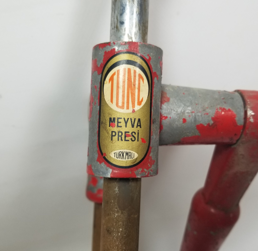 YERLİ YAPIM ANTİKA KATI MEYVE SIKACAĞI