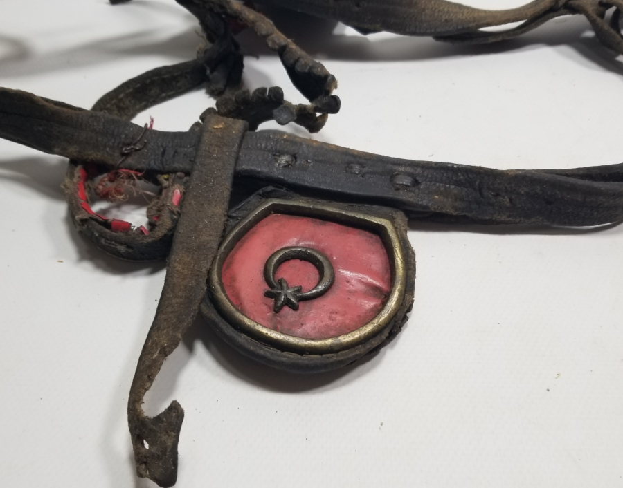 ÜZERİ AY YILDIZ FİGÜRLÜ EL YAPIMI OSMANLI AT GEMİ