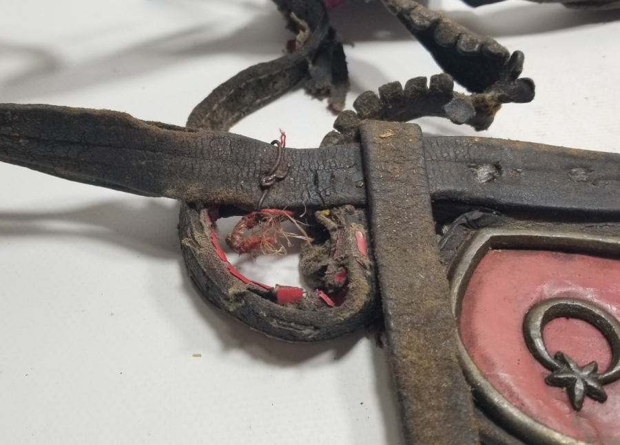 ÜZERİ AY YILDIZ FİGÜRLÜ EL YAPIMI OSMANLI AT GEMİ