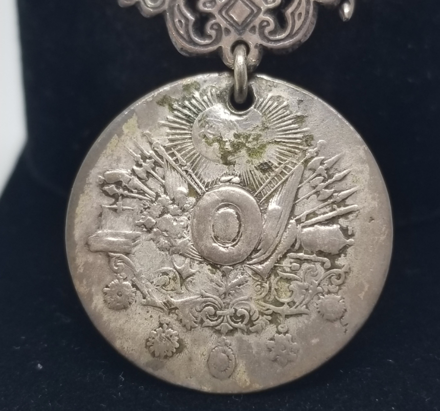 ÇİL KONDİSYONDA GÜMÜŞ LİYAKAT MADALYASI