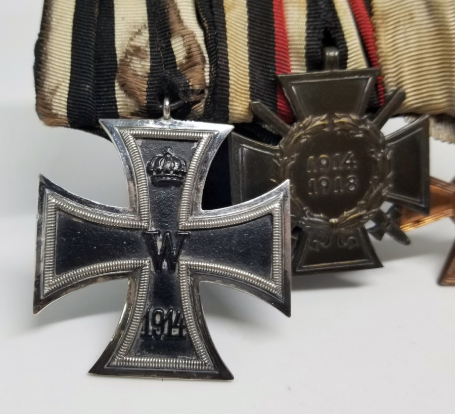 1. DÜNYA SAVAŞI DÖNEMİ DEMİR HAÇ - HINDENBURG NİŞANI VE LİYAKAT MADALYASI BULUNAN ÜÇLÜ MADALYA TAKIMI