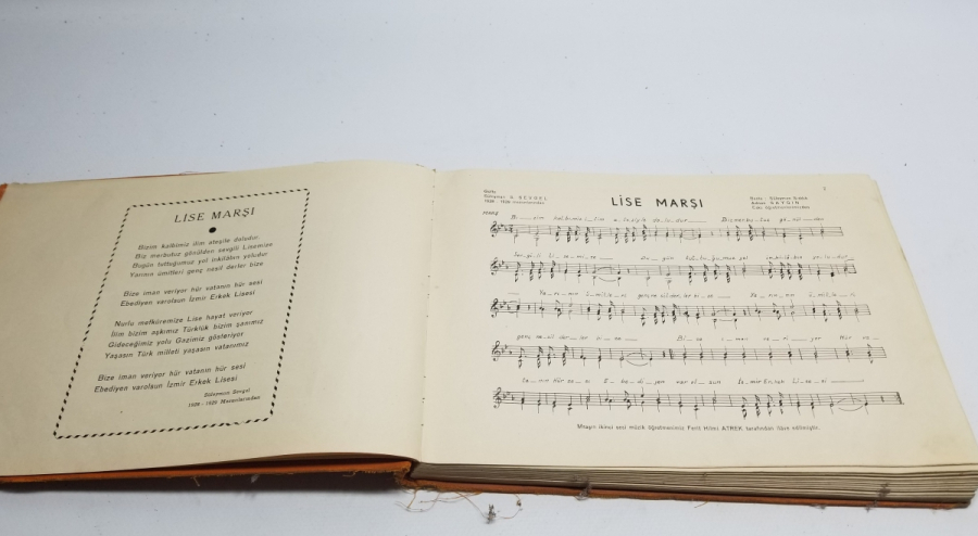 İZMİR ERKEK LİSESİ 1937-1938 YILLIĞI