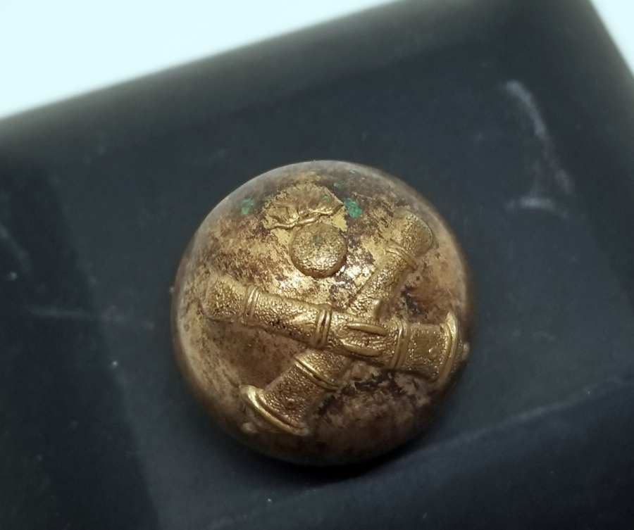 ARKASI OSMANLICA YAZILI ALTIN VERMEYLİ NADİR TOPÇU SUBAY DÜĞMESİ