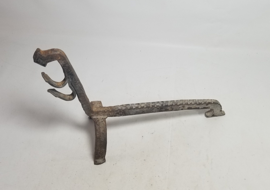 OSMANLI DÖNEMİ HAYVAN FORMUNDA YAPILMIŞ TEKKE İŞİ ODUN EŞEĞİ - ODUN TUTMACI