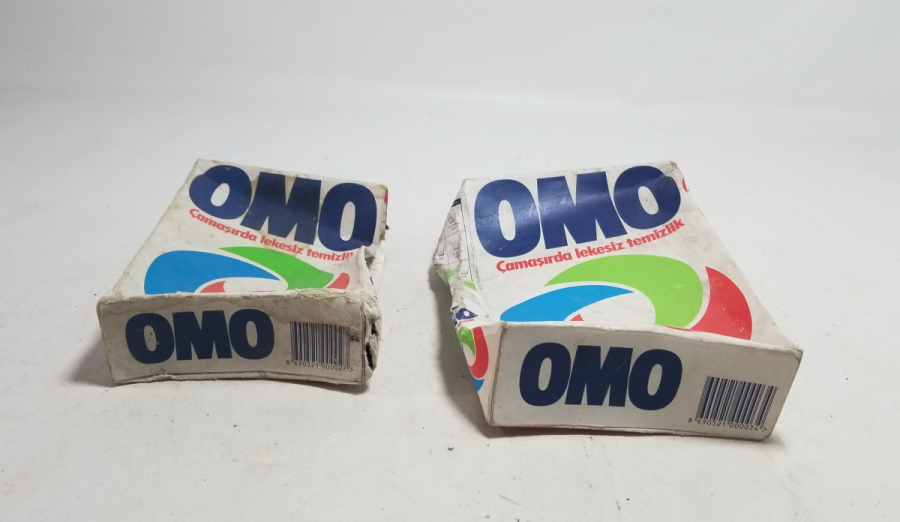 İKİ ADET İÇİ BOŞ OMO DETERJAN PAKETİ