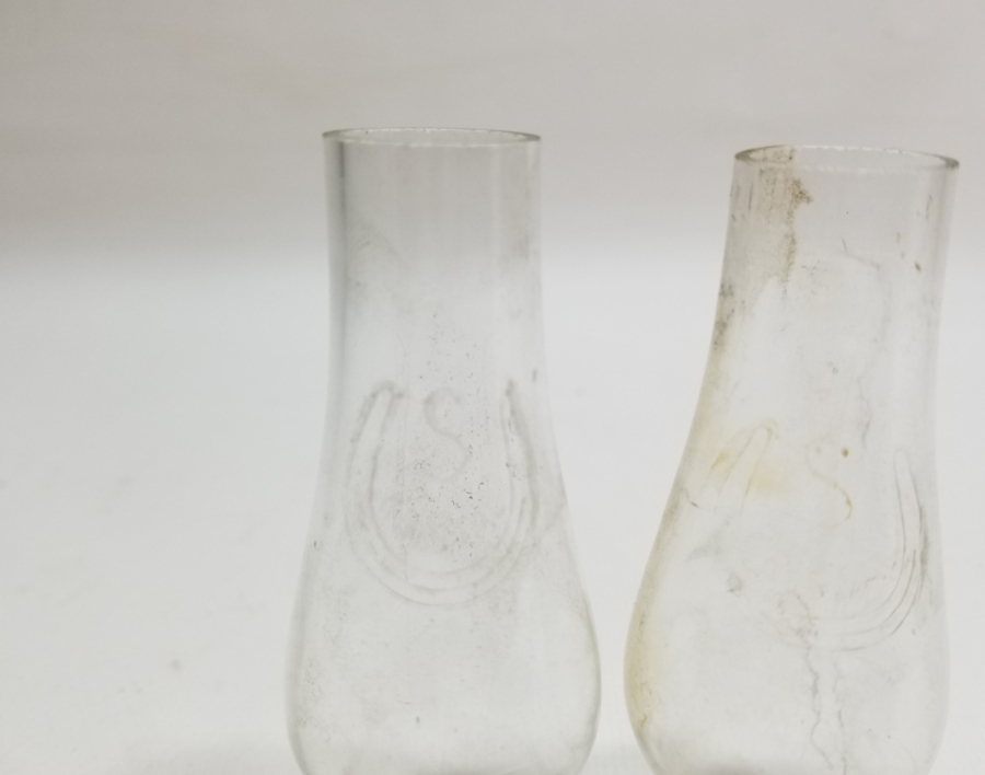 İKİ ADET ANTİKA GAZ LAMBASI BACASI