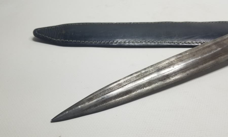 ÜZERİNDE YENİÇERİ ESNAF REMİZLERİ BULUNAN OSMANLI DÖNEMİ BÜYÜK BOY NADİR KAMA