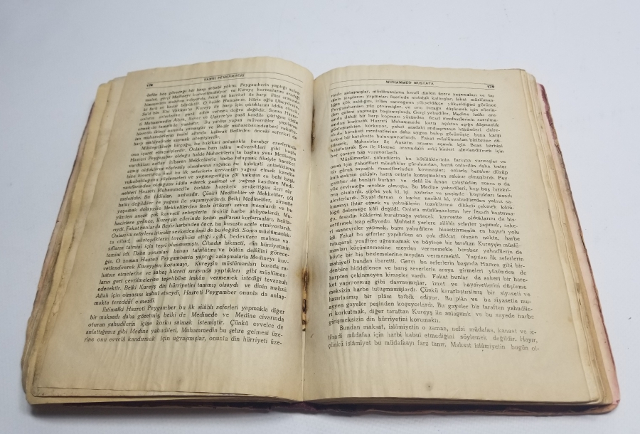 1945 BASKI ÇOK NADİR TANRI BUYRUĞU - TÜRKÇE MUHAMMEDİYE