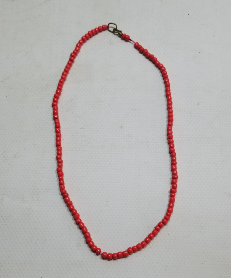 ANTİKA MERCANİ FORMDA KOLYE