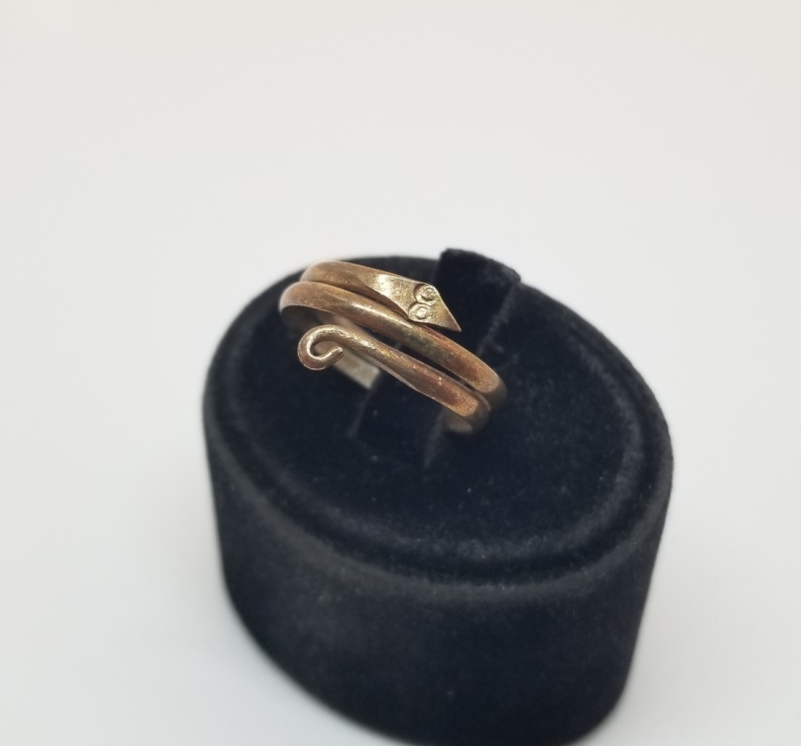 KABARTMA İŞÇİLİKLİ YILAN FORMLU OSMANLI DÖNEMİ RUM İŞİ YÜZÜK