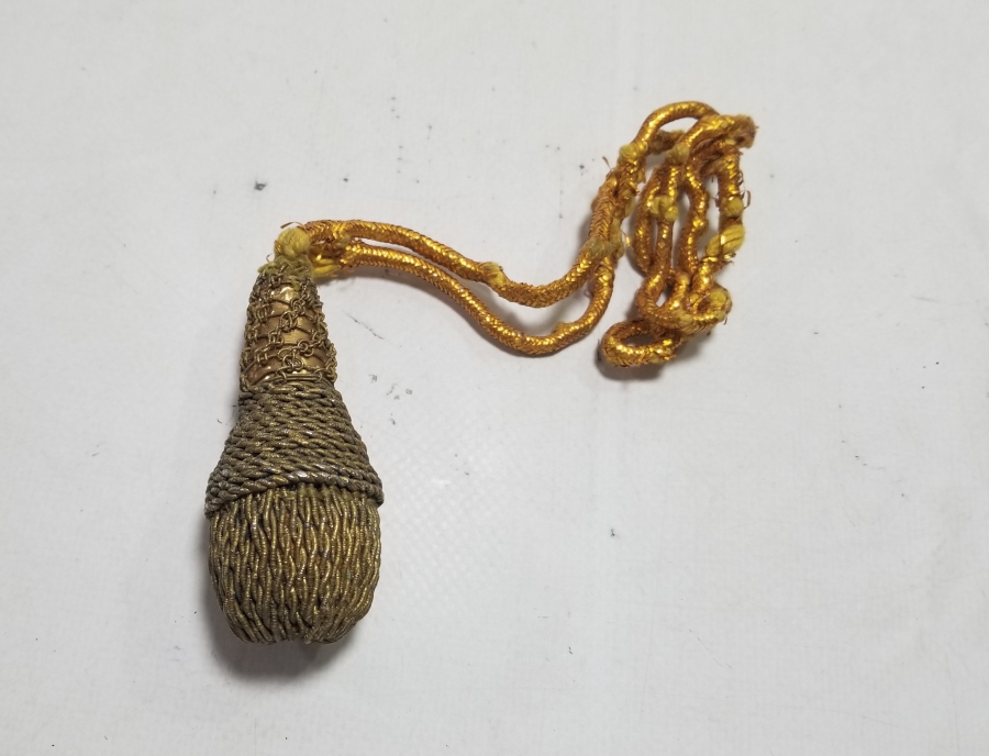 CUMHURİYET BAŞLARI ANTİKA SUBAY KILIÇ PÜSKÜLÜ