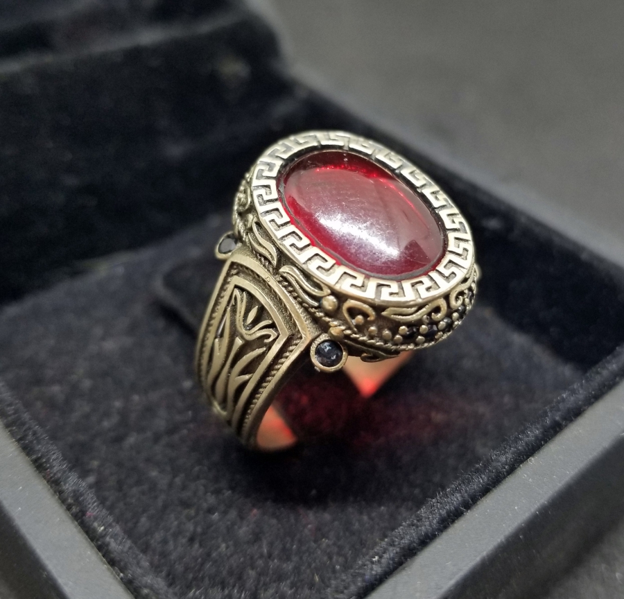 KABARTMA İŞÇİLİKLİ GÜMÜŞ KALIBINDA YAPILMIŞ GÜMÜŞ KAPLAMA YÜZÜK