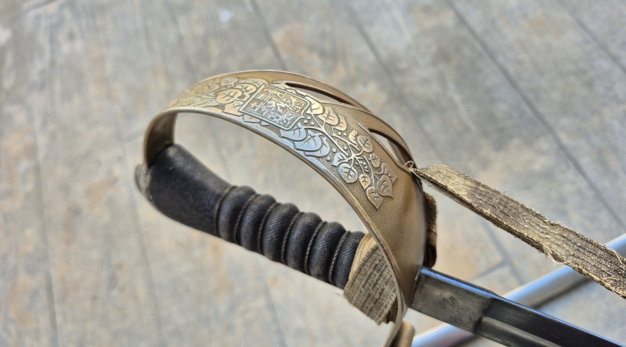 İGUANA DERİSİ SAPLI ÇOK NADİR 1. DÜNYA SAVAŞI DÖNEMİ AVUSTURYA - MACARİSTAN SUBAY KILICI