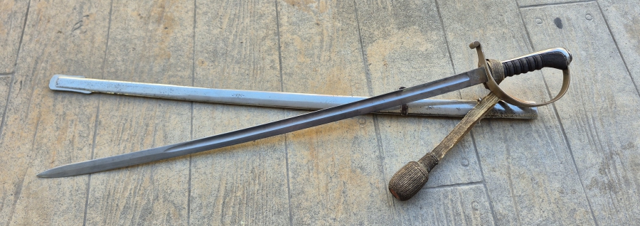 İGUANA DERİSİ SAPLI ÇOK NADİR 1. DÜNYA SAVAŞI DÖNEMİ AVUSTURYA - MACARİSTAN SUBAY KILICI