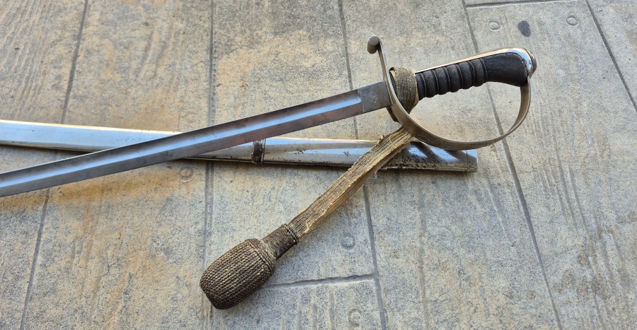 İGUANA DERİSİ SAPLI ÇOK NADİR 1. DÜNYA SAVAŞI DÖNEMİ AVUSTURYA - MACARİSTAN SUBAY KILICI