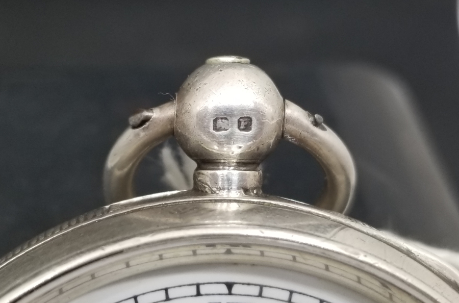 NADİR FORMDA GÜMÜŞ KASA İNGİLİZ YAPIMI KURMALI CEP SAATİ