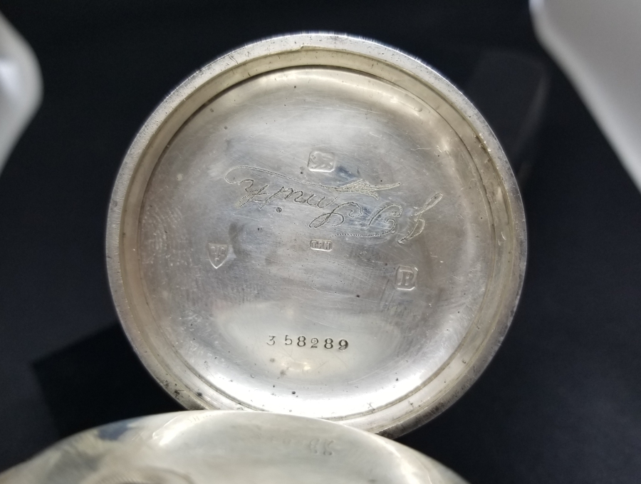 NADİR FORMDA GÜMÜŞ KASA İNGİLİZ YAPIMI KURMALI CEP SAATİ