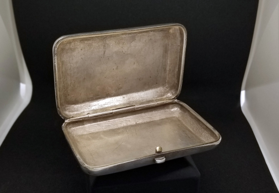 KALEM VE AZNAVUR İŞÇİLİKLİ ANTİKA RUS TÜTÜN TABAKASI