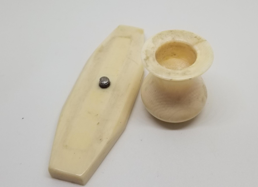 OSMANLI DÖNEMİ LALE FORMLU FİLDİŞİ HATTAT MUMLUĞU