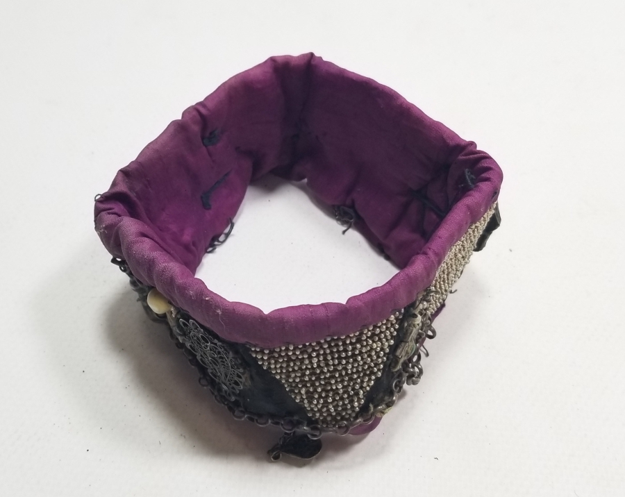 OSMANLI DÖNEMİ NADİR TİPTE ŞAMANİK GELİN KOLLUĞU