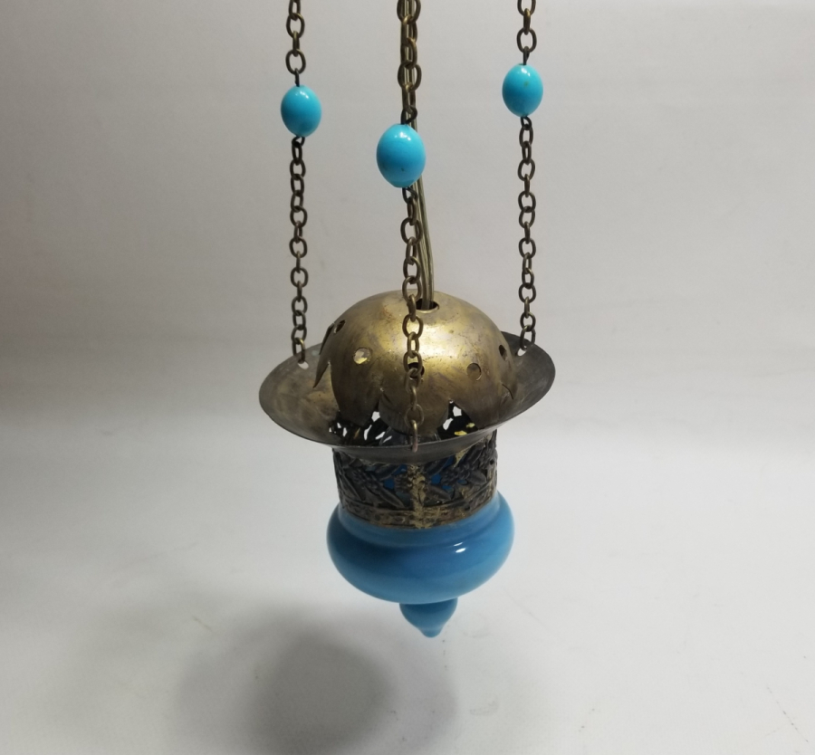 KANDİL FORMUNDA YAPILMIŞ ANTİKA DEKORATİF LAMBA