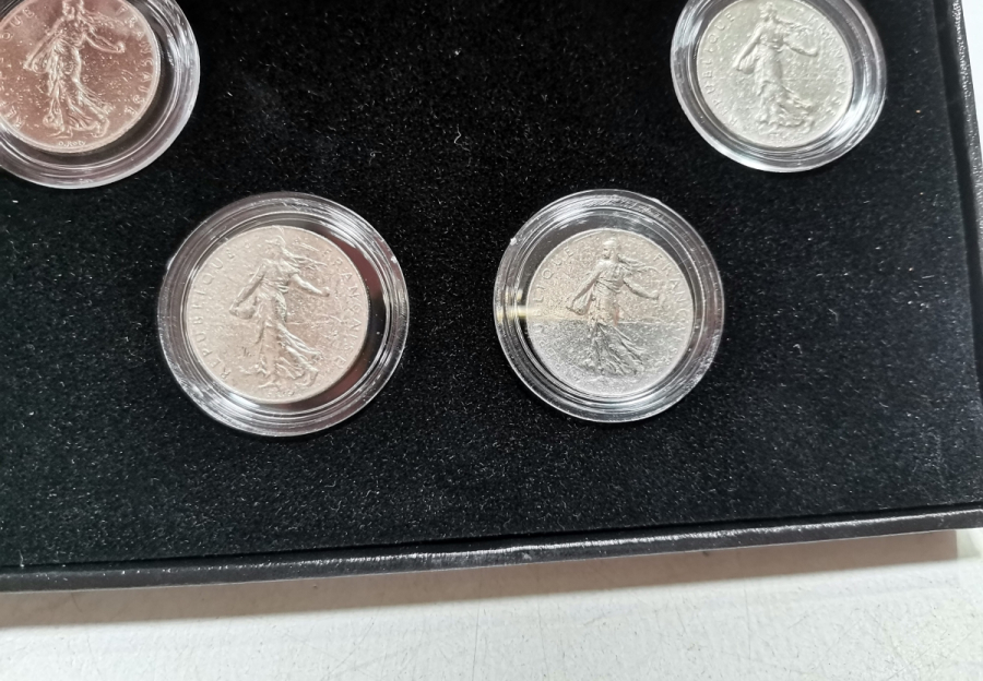 IMPRESSIONISM KONULU ORİJİNAL KUTUSUNDA GÜMÜŞ KAPLAMA HATIRA PARA LOTU