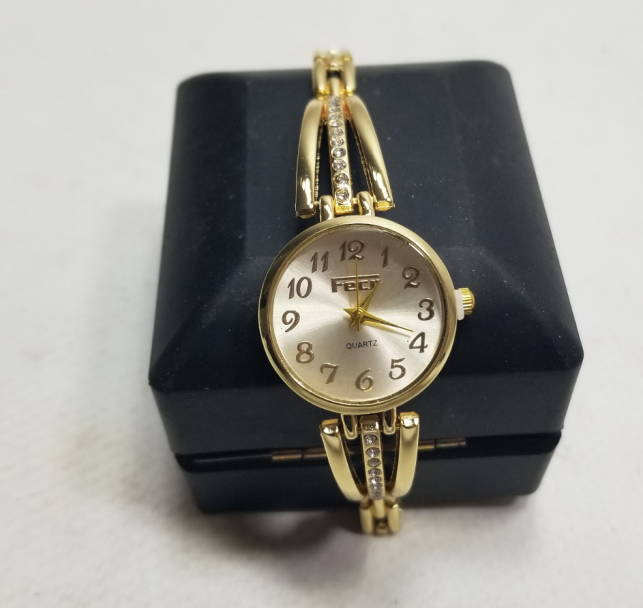 ALTIN KAPLAMA NOSTALJİK KOL SAATİ