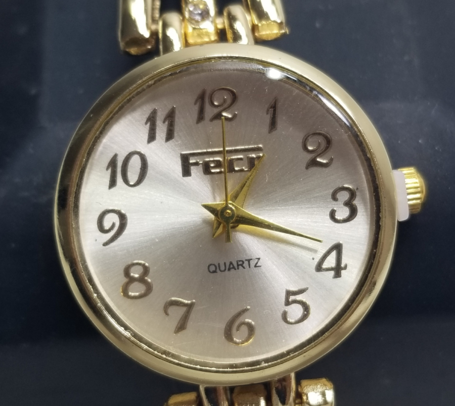 ALTIN KAPLAMA NOSTALJİK KOL SAATİ