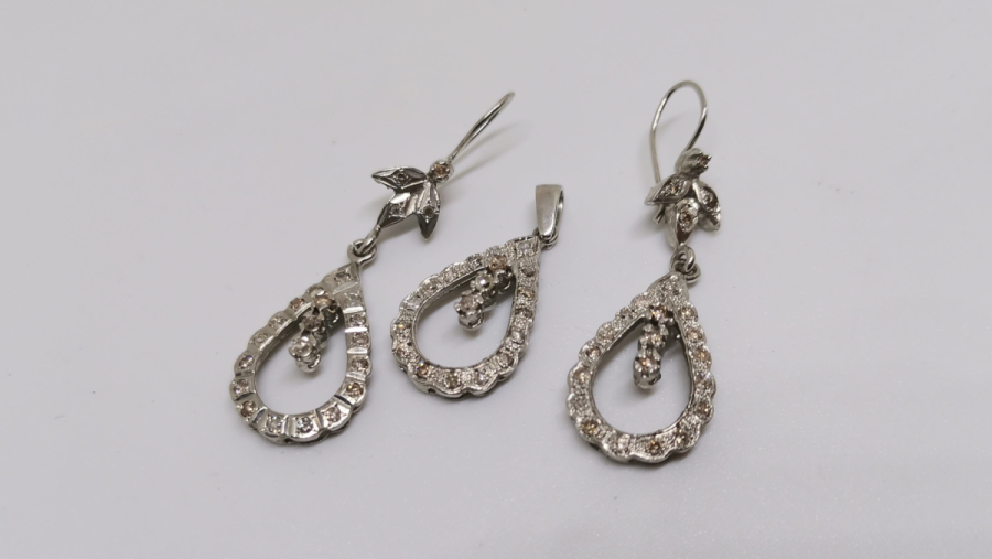 PIRLANTA TAŞLI DAMLA MODEL KOLYE KÜPE TAKIMI