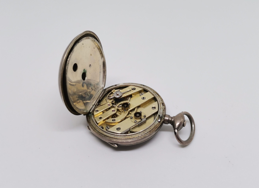 OSMANLI DÖNEMİ GÜMÜŞ KASA ARKADAN KURMALI CEP SAATİ