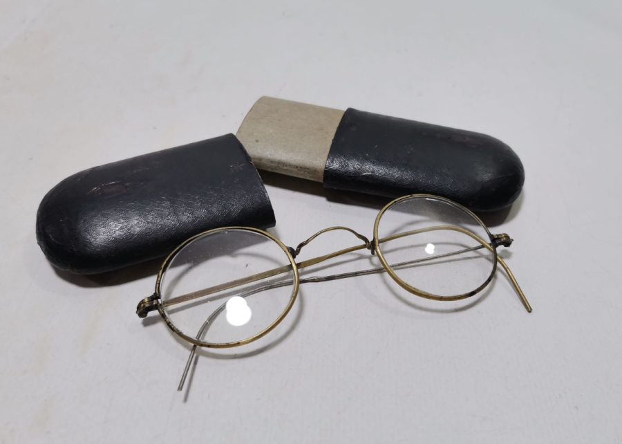 ORİJİNAL KUTUSUNDA OSMANLI DÖNEMİ TÜCCAR GÖZLÜĞÜ