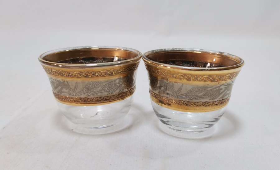 ALTIN VARAKLI VE KABARTMA İŞÇİLİKLİ ANTİKA ÇİFT ZARF FİNCANI