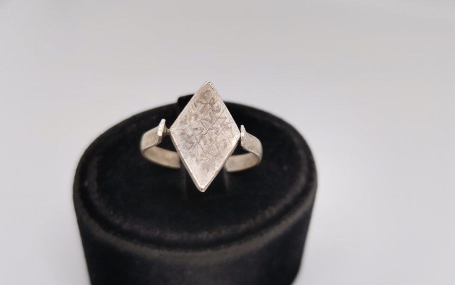 ÜZERİ EBCED HESAPLI ÖZEL YAPIM ANTİKA GÜMÜŞ TILSIM YÜZÜK