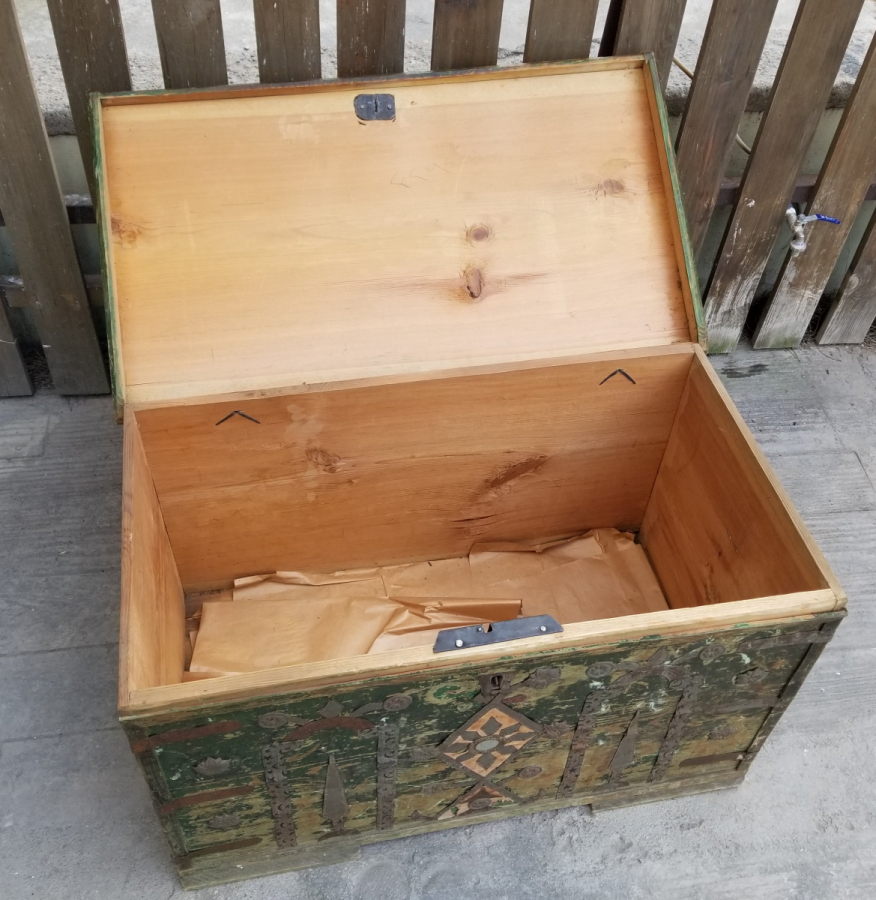 OSMANLI DÖNEMİ NADİR SELVİLİ VE AY YILDIZLI SANDIK