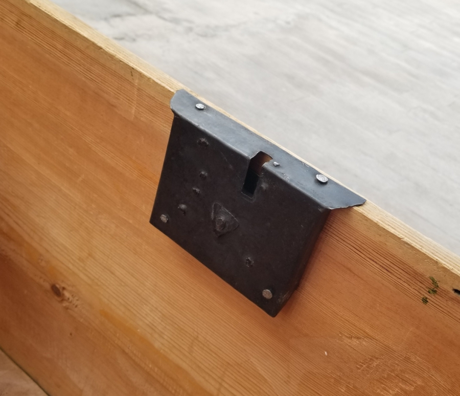 OSMANLI DÖNEMİ NADİR SELVİLİ VE AY YILDIZLI SANDIK