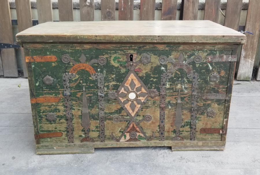 OSMANLI DÖNEMİ NADİR SELVİLİ VE AY YILDIZLI SANDIK