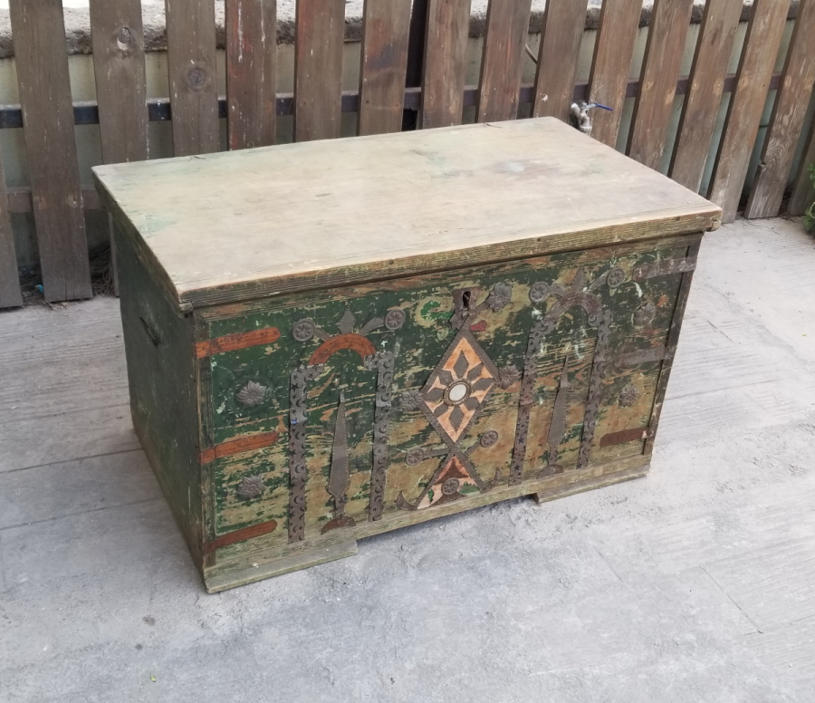 OSMANLI DÖNEMİ NADİR SELVİLİ VE AY YILDIZLI SANDIK