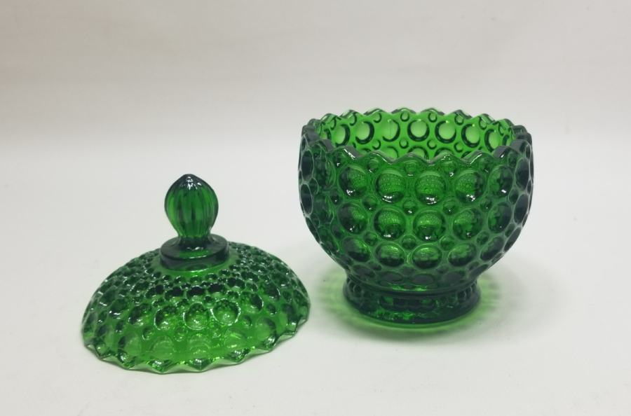 KABARTMA İŞÇİLİKLİ ANTİKA CAM KAPAKLI MACUNLUK