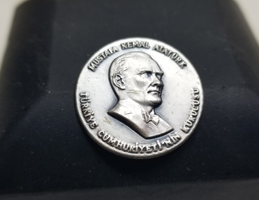 ANTİKA GÜMÜŞ ATATÜRK ROZETİ