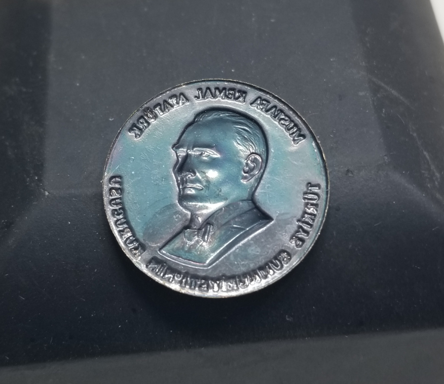 ANTİKA GÜMÜŞ ATATÜRK ROZETİ