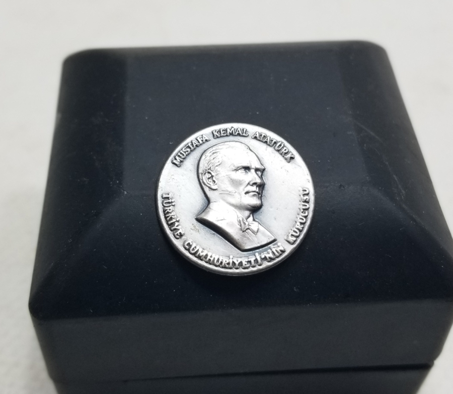 ANTİKA GÜMÜŞ ATATÜRK ROZETİ