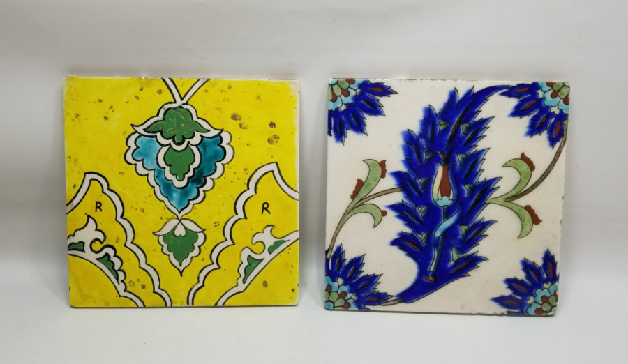 İKİ ADET ÖZEL YAPIM ANTİKA ÇİNİ KARO