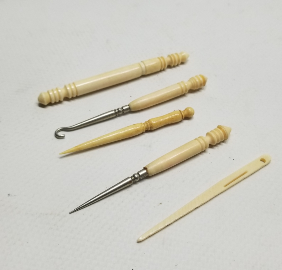 OSMANLI DÖNEMİ KEMİK DİKİŞ TAKIMI