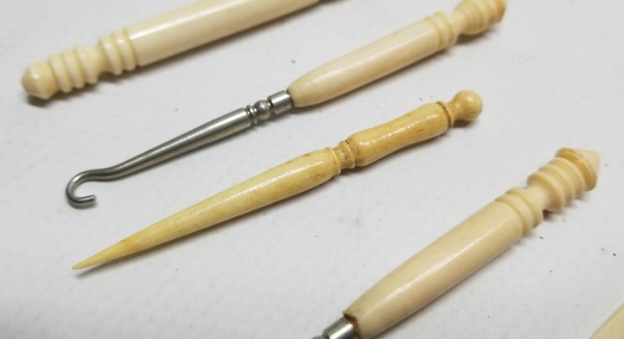 OSMANLI DÖNEMİ KEMİK DİKİŞ TAKIMI